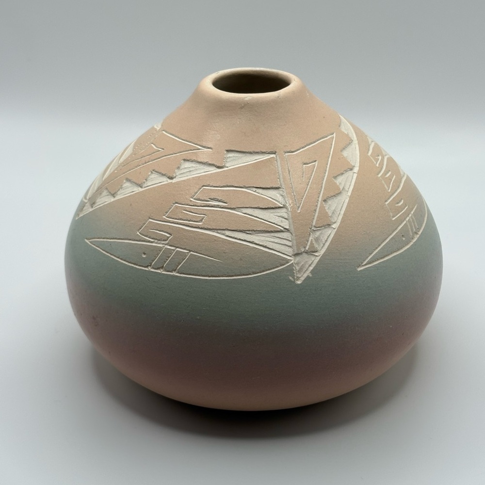 VTG  Marie Navajo Signed Etched Pottery Pastel Pink Sage Cream Southwest Vase 7”